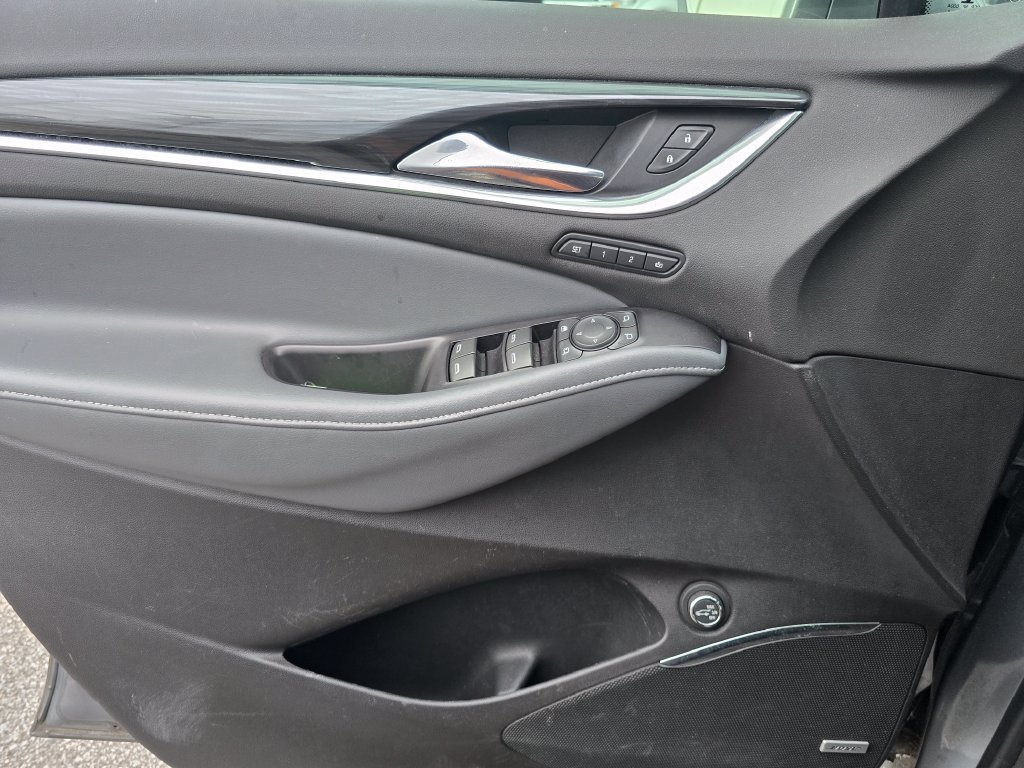 Used 2018 Buick Enclave Premium w/ Experience Buick Package AWD/4WD image 25
