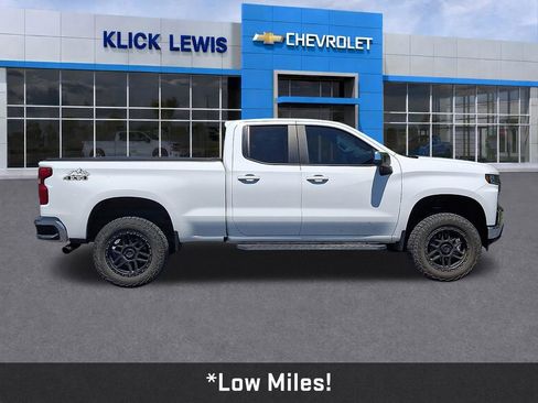 Used 2020 Chevrolet Silverado 1500 LT w/ Trailering Package AWD/4WD image 9