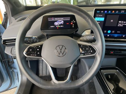 Used 2024 Volkswagen ID.4 Pro S AWD/4WD image 23