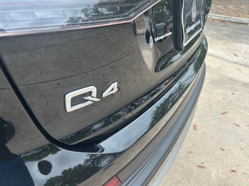 Used 2023 Audi Q4 e-tron Premium Plus image 30