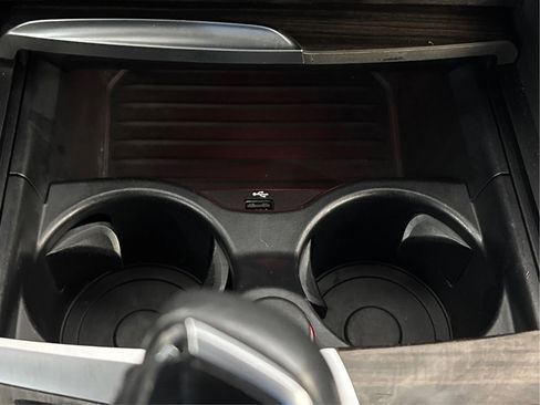 Used 2018 BMW 530e xDrive image 22