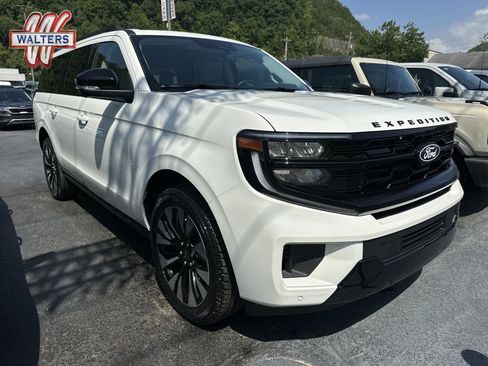 New 2027 Ford Expedition Max Platinum AWD/4WD image 1