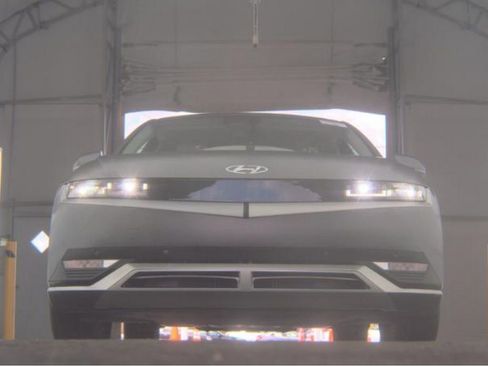 Used 2023 Hyundai Ioniq 5 SEL image 3