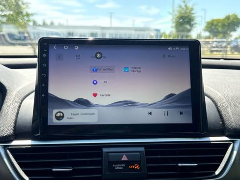 Used 2020 Honda Accord LX image 25