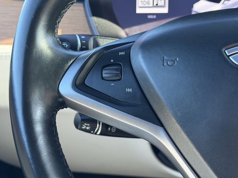 Used 2020 Tesla Model X Long Range image 22