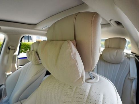 Used 2023 Mercedes-Benz S 500 4MATIC w/ AMG Line image 58