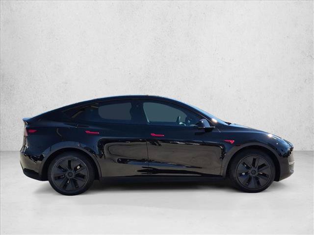 Used 2025 Tesla Model Y Long Range RWD image 4
