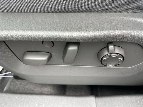 New 2026 Buick Envision Avenir image 12