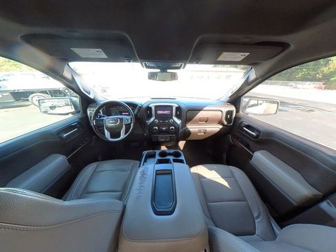 Used 2019 GMC Sierra 1500 SLT w/ X31 Off-Road Package AWD/4WD image 29