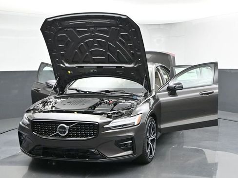 Used 2025 Volvo S60 B5 Plus w/ Protection Package Premier image 48