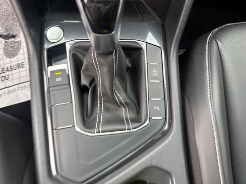 Used 2022 Volkswagen Tiguan SE R-Line FWD image 42