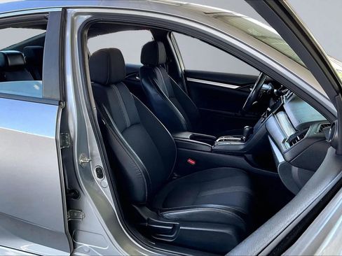 Used 2019 Honda Civic Sport image 25