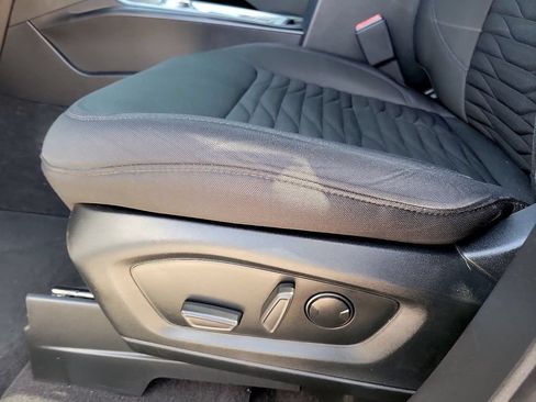 Used 2021 Ford Explorer XLT RWD image 14