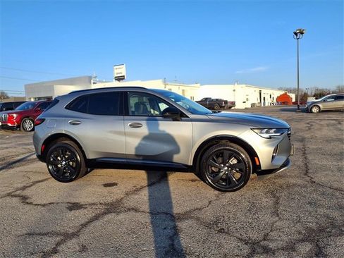 Used 2023 Buick Envision Essence w/ Sport Touring Package image 9