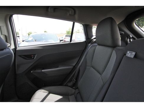Used 2024 Subaru Crosstrek 2.0i Premium AWD/4WD image 11