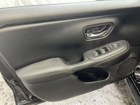 Used 2024 Honda HR-V Sport image 13