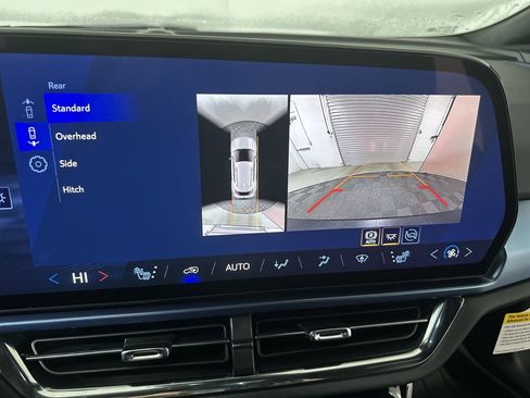 New 2026 Chevrolet Equinox EV LT image 71