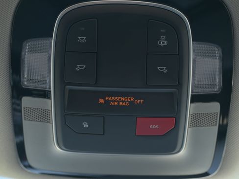 Used 2023 Hyundai Santa Fe SEL FWD image 10