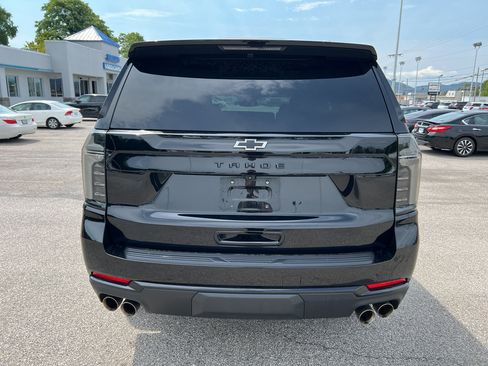 Used 2025 Chevrolet Tahoe Z71 w/ Comfort Package AWD/4WD image 6