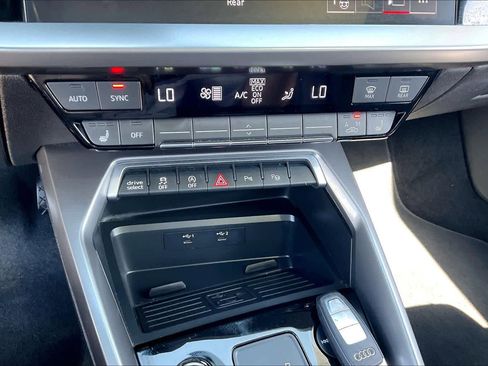 Used 2024 Audi A3 2.0T Premium FWD image 31