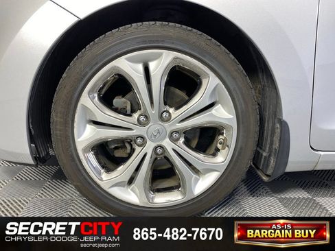 Used 2014 Hyundai Elantra GT w/ Option Group 02 FWD image 8