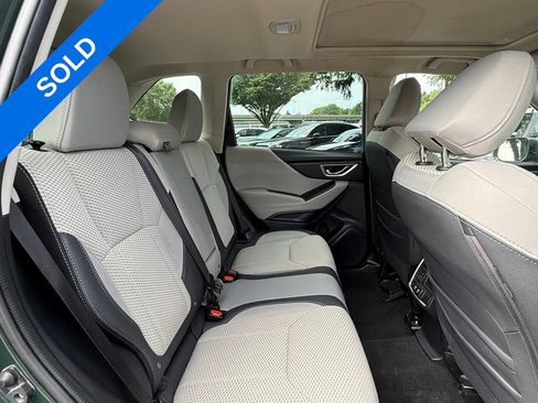 Used 2023 Subaru Forester Premium AWD/4WD image 30