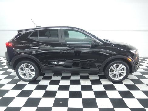 Used 2023 Buick Encore GX Preferred w/ Cold Weather Comfort Package FWD image 2
