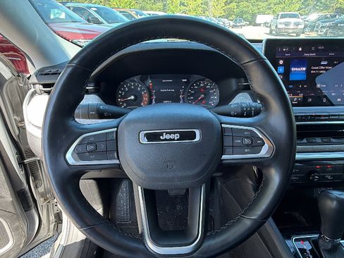 Used 2022 Jeep Compass Latitude AWD/4WD image 24