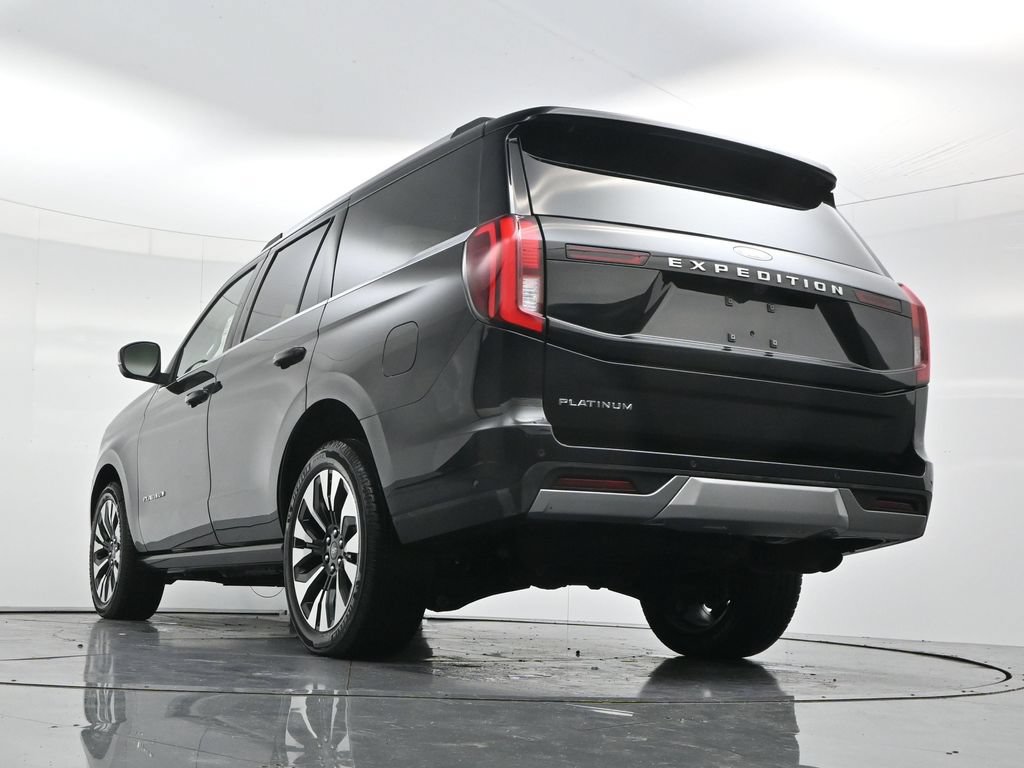 Used 2025 Ford Expedition Platinum w/ Driver's Package AWD/4WD image 51