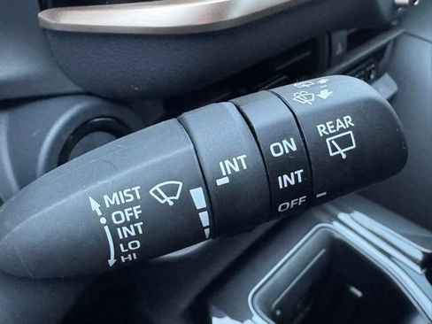 Used 2025 Toyota Crown Signia image 27