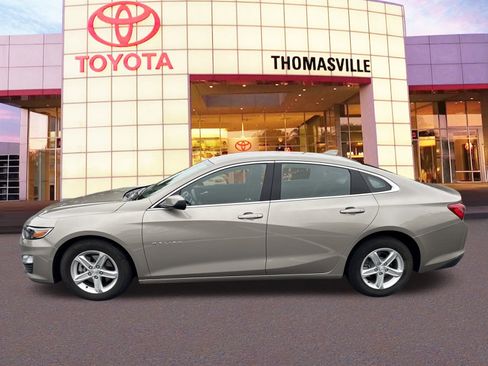 Used 2024 Chevrolet Malibu LT image 8