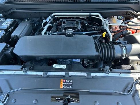 New 2026 Chevrolet Colorado LT w/ LT Convenience Package AWD/4WD image 18