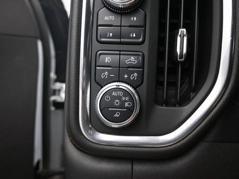 Used 2021 GMC Sierra 1500 AT4 w/ AT4 Premium Package AWD/4WD image 41
