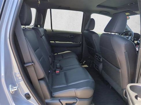 Certified 2024 Honda Passport EX-L image 18
