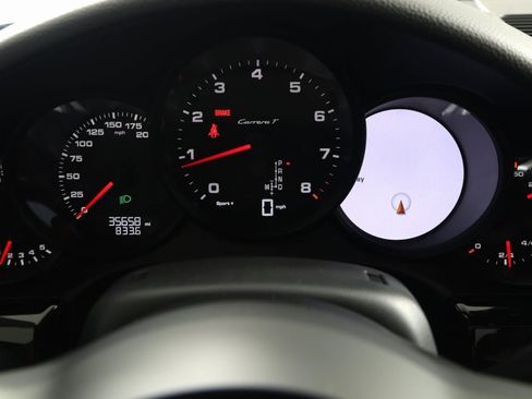 Used 2019 Porsche 911 Carrera T w/ Carrera T Interior Package image 24