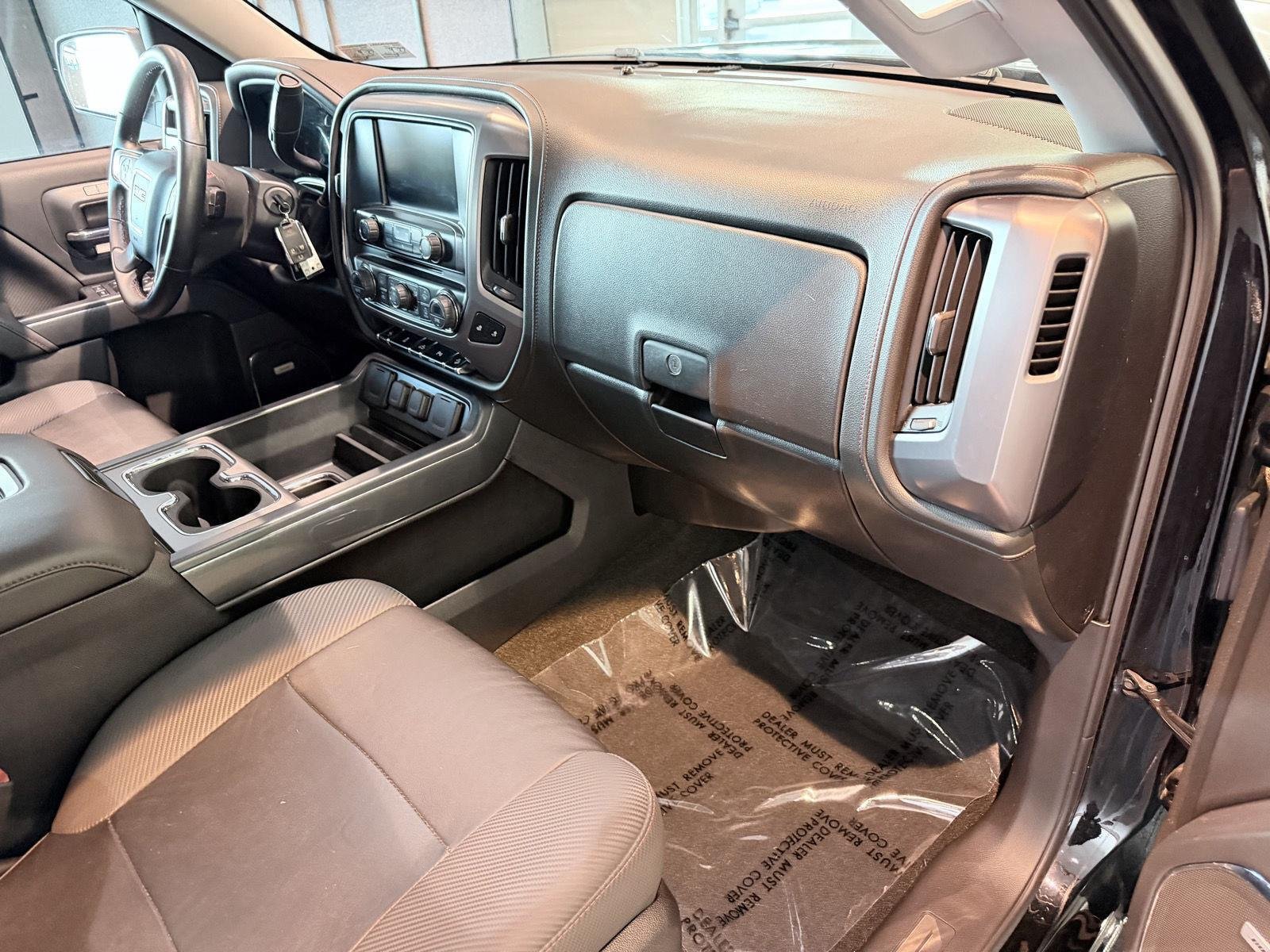 Used 2016 GMC Sierra 1500 SLT w/ All Terrain X Package AWD/4WD image 31
