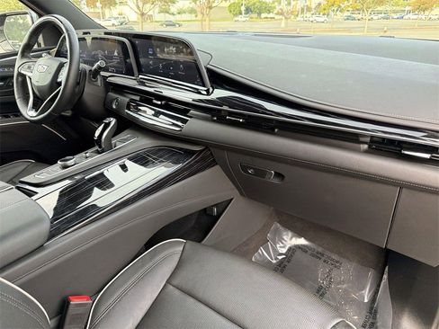 Certified 2023 Cadillac Escalade ESV Sport w/ LPO, ONYX Package image 37