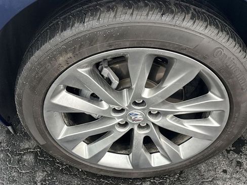 Certified 2023 Buick Envision Avenir image 33