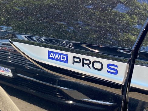 Certified 2023 Volkswagen ID.4 Pro S AWD/4WD image 6