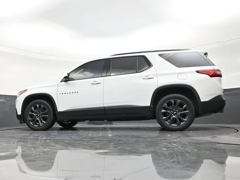 Used 2021 Chevrolet Traverse RS FWD image 22