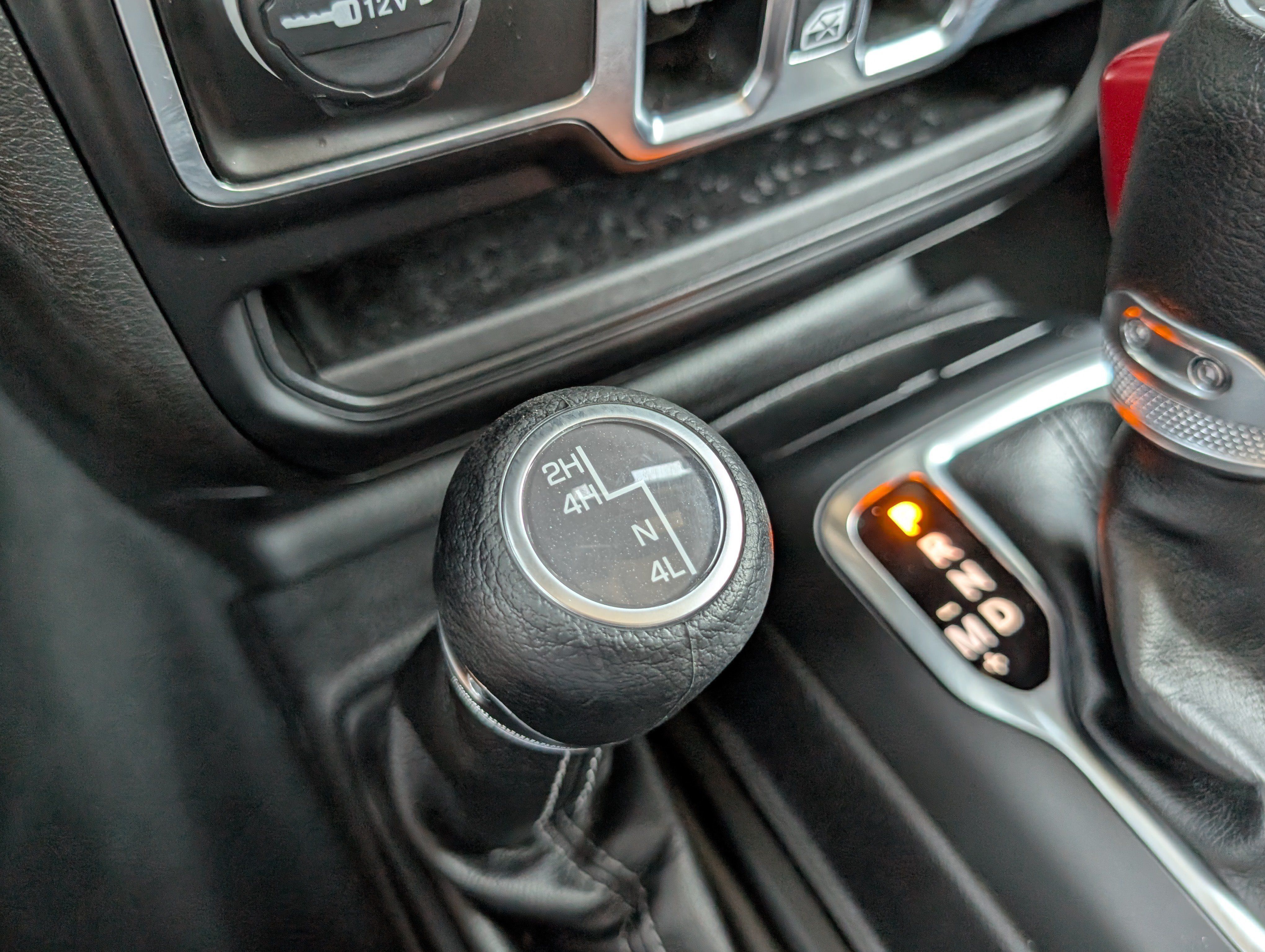 Used 2026 Jeep Wrangler Unlimited Sahara AWD/4WD image 21