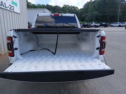 Used 2024 RAM 1500 Laramie AWD/4WD image 8