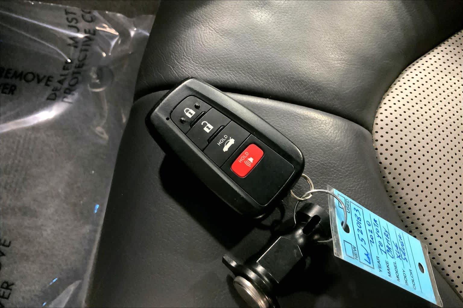 Certified 2020 Toyota Camry XLE FWD image 15