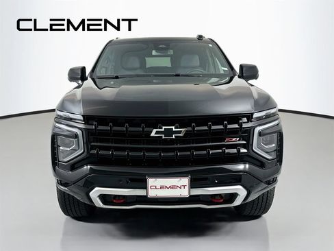 Used 2025 Chevrolet Tahoe Z71 AWD/4WD image 3