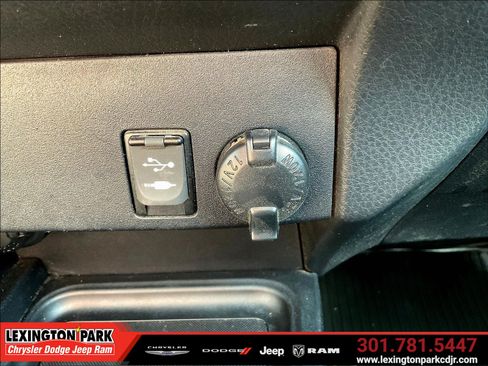 Used 2017 Toyota RAV4 LE w/ All Weather Liner Package FWD image 14