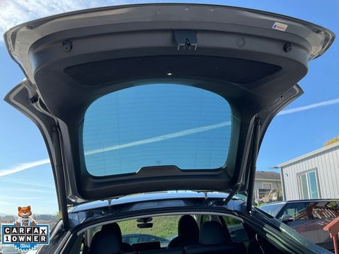 Used 2025 Tesla Model Y Long Range image 9