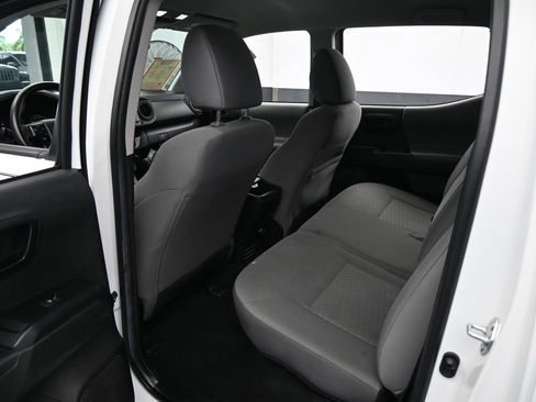 Used 2022 Toyota Tacoma 2WD Double Cab image 31