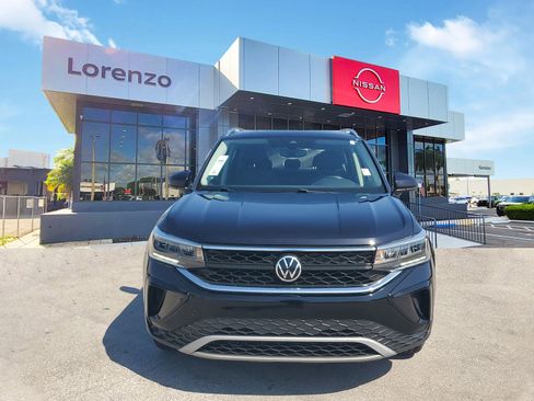 Used 2022 Volkswagen Taos SE w/ IQ.Drive SE Package AWD/4WD image 2