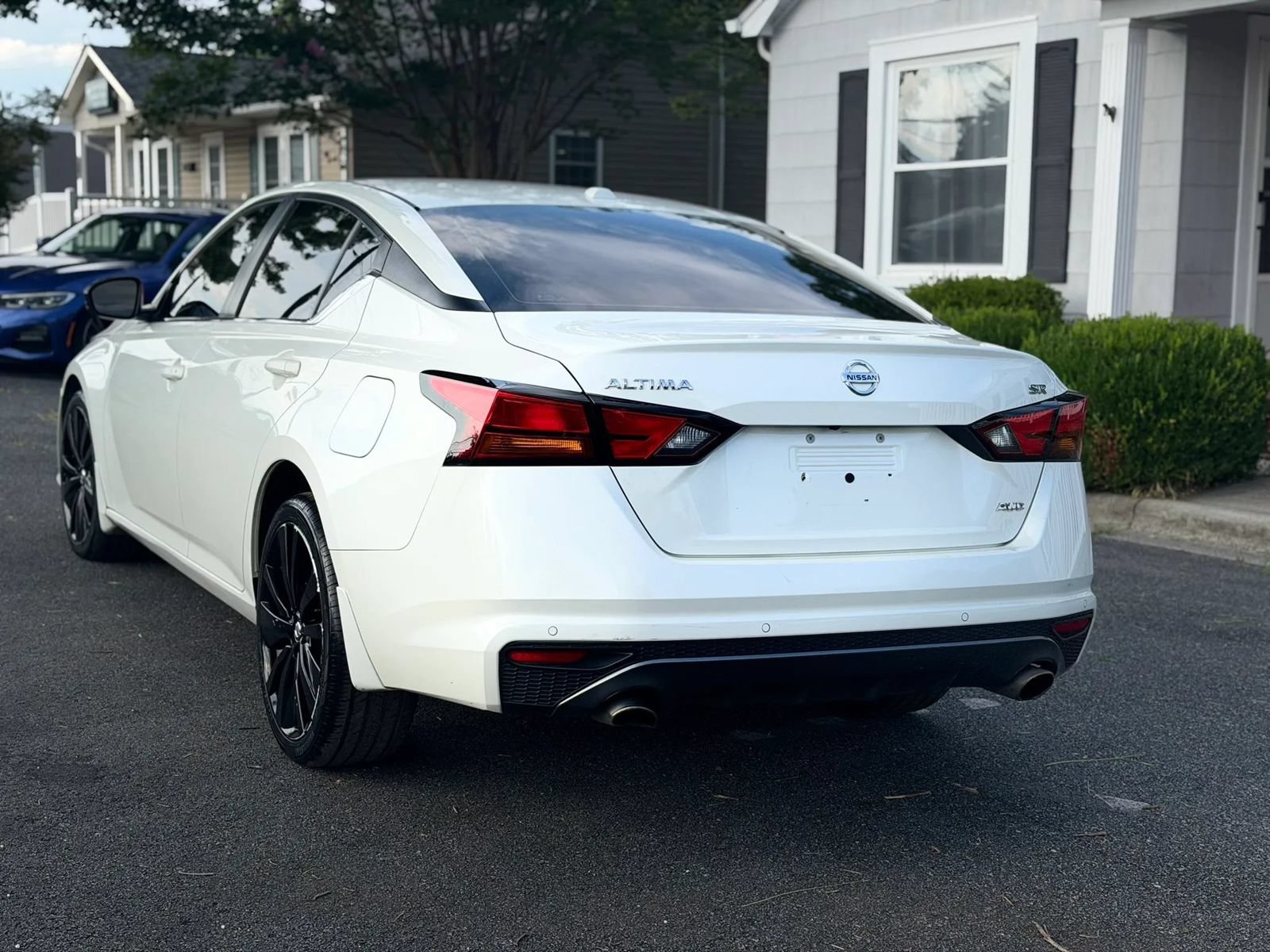Used 2020 Nissan Altima 2.5 SR w/ Premium Package AWD/4WD image 4