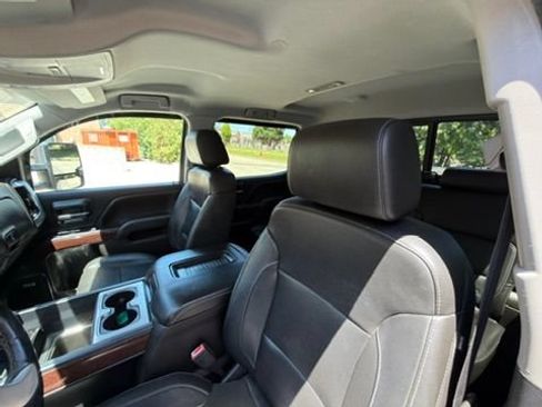 Used 2018 GMC Sierra 1500 SLT w/ SLT Premium Package AWD/4WD image 14